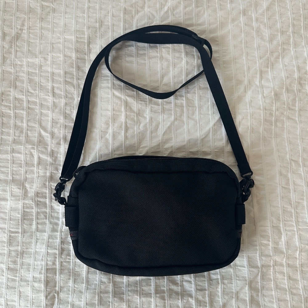 Tom Bihn Side Effect Black & Red